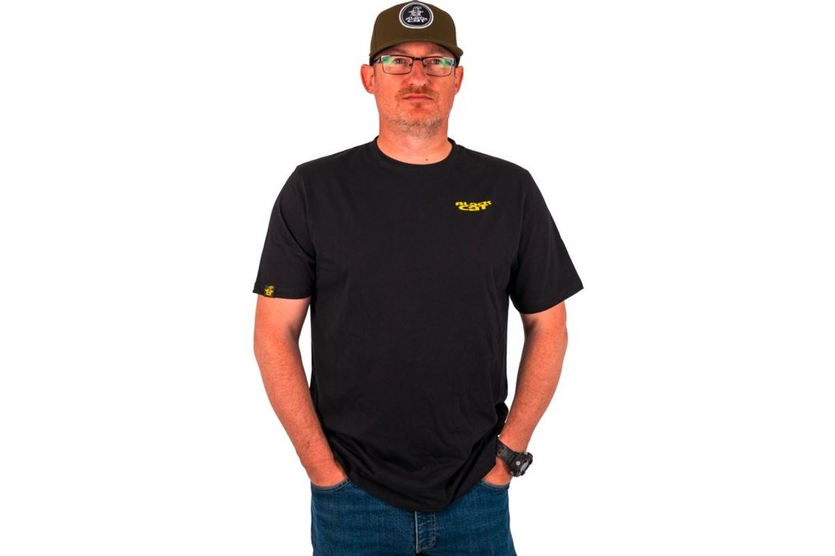 Black Cat Triko Chase Dreams Black Tee