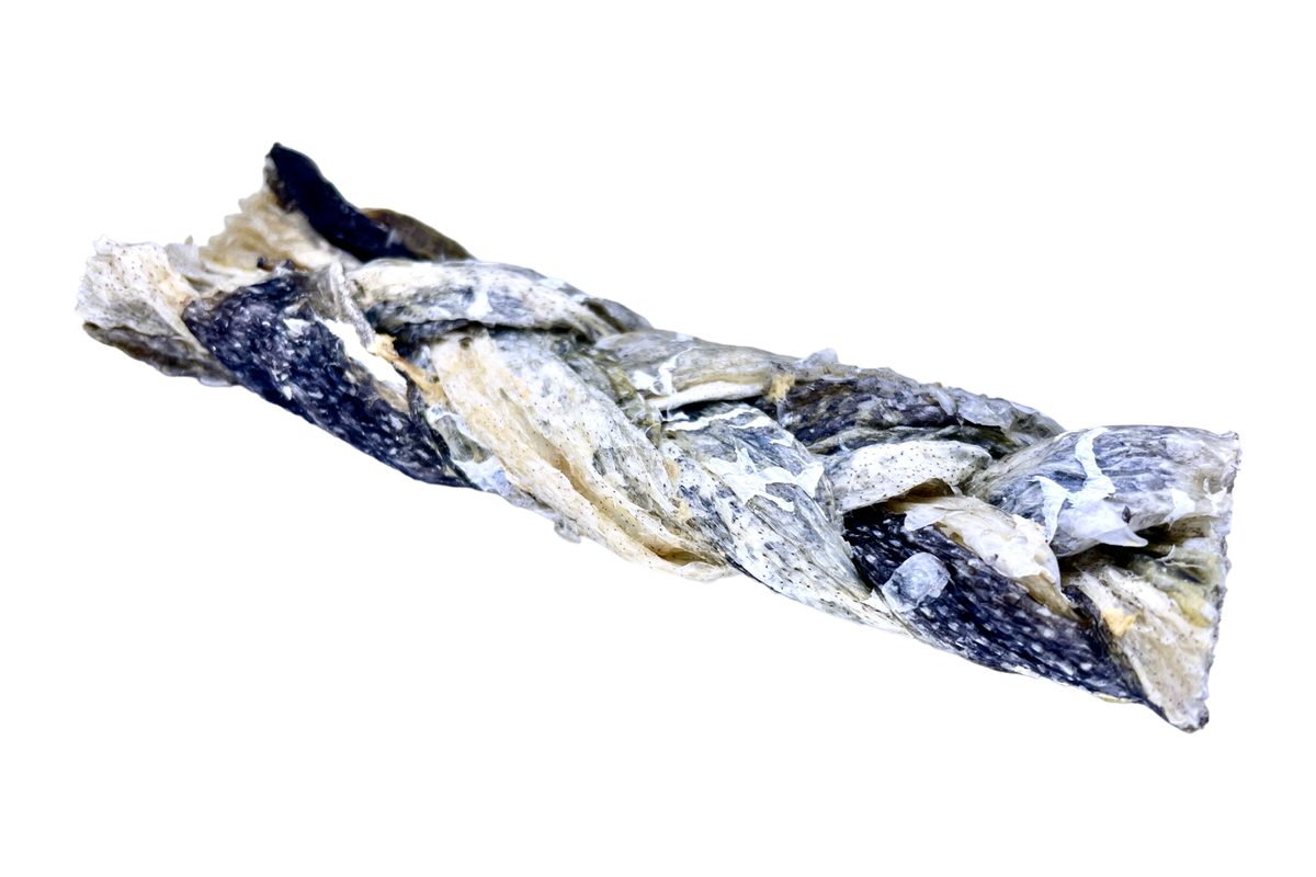 LK Baits Pet Luxusní rybí copánek z kůže tresky 1ks