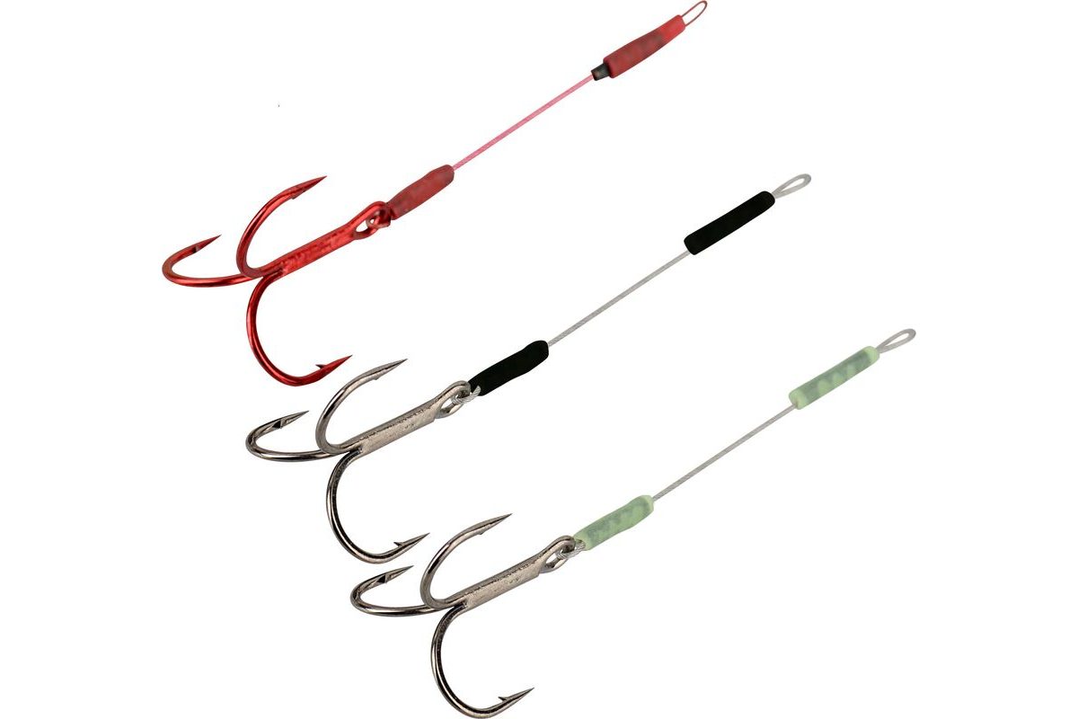 Savage Gear Návazec s Trojhákem Carbon49 Stinger