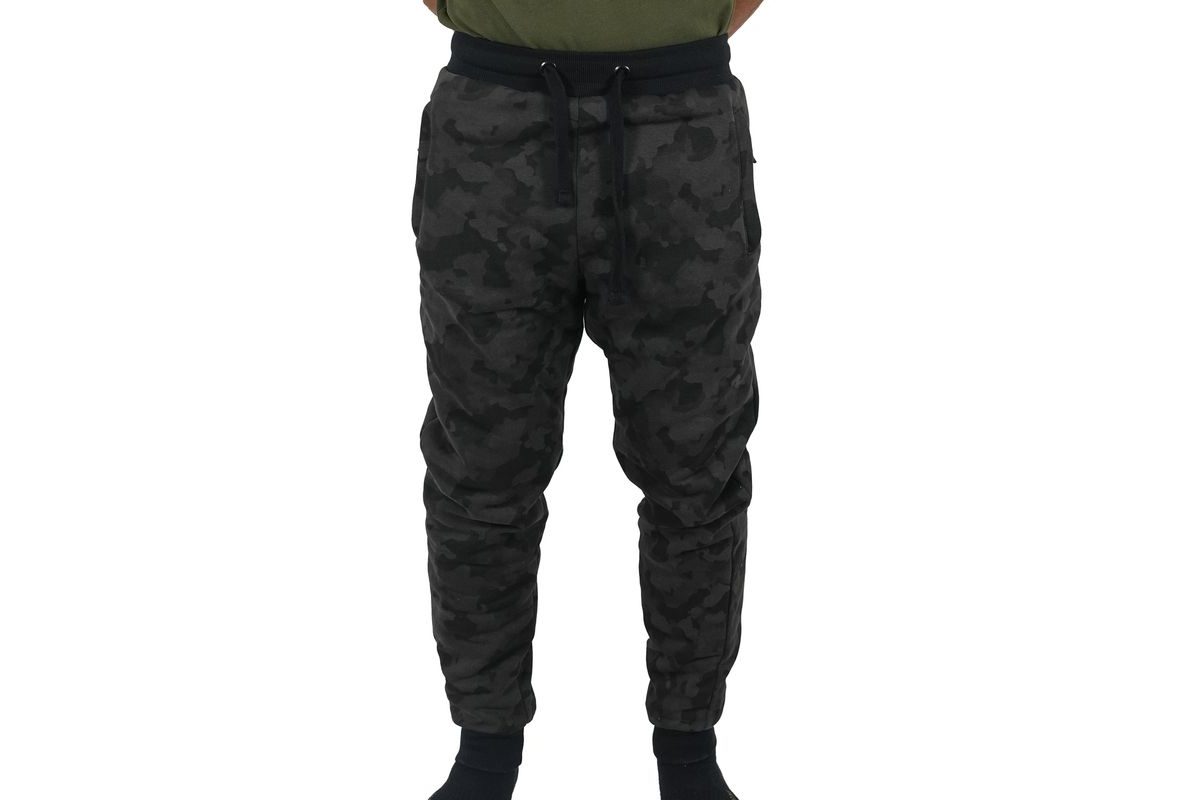 Mikbaits Tepláky Black Camou Jogger Sherpa