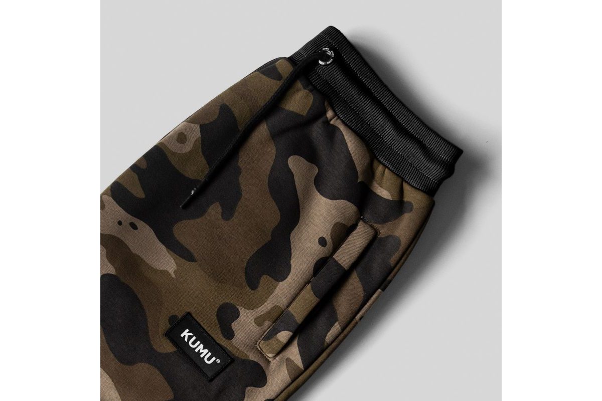 KUMU Šortky Deception