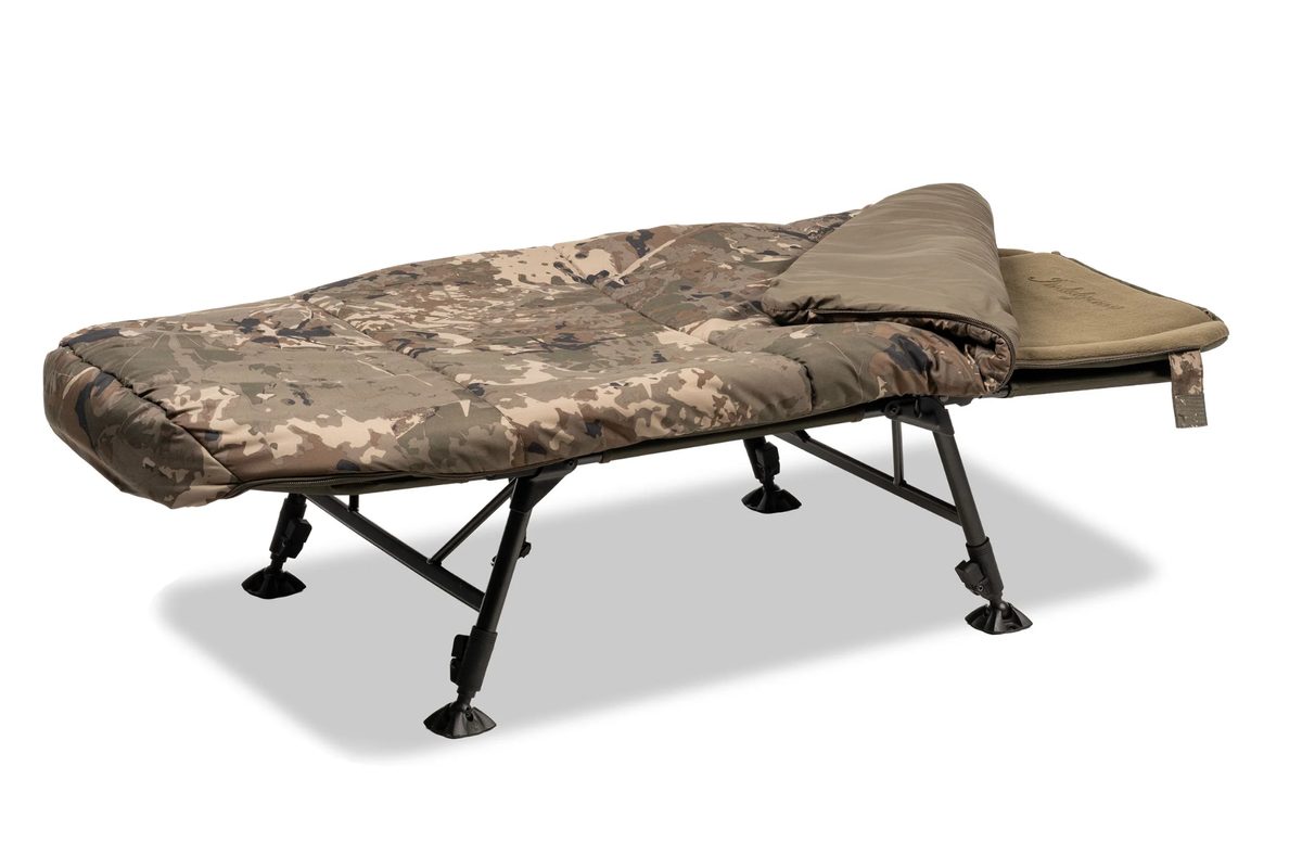 Nash Detské Ležadlo so spacím vakom Indulgence 4 Leg Junior Sleep System Camo