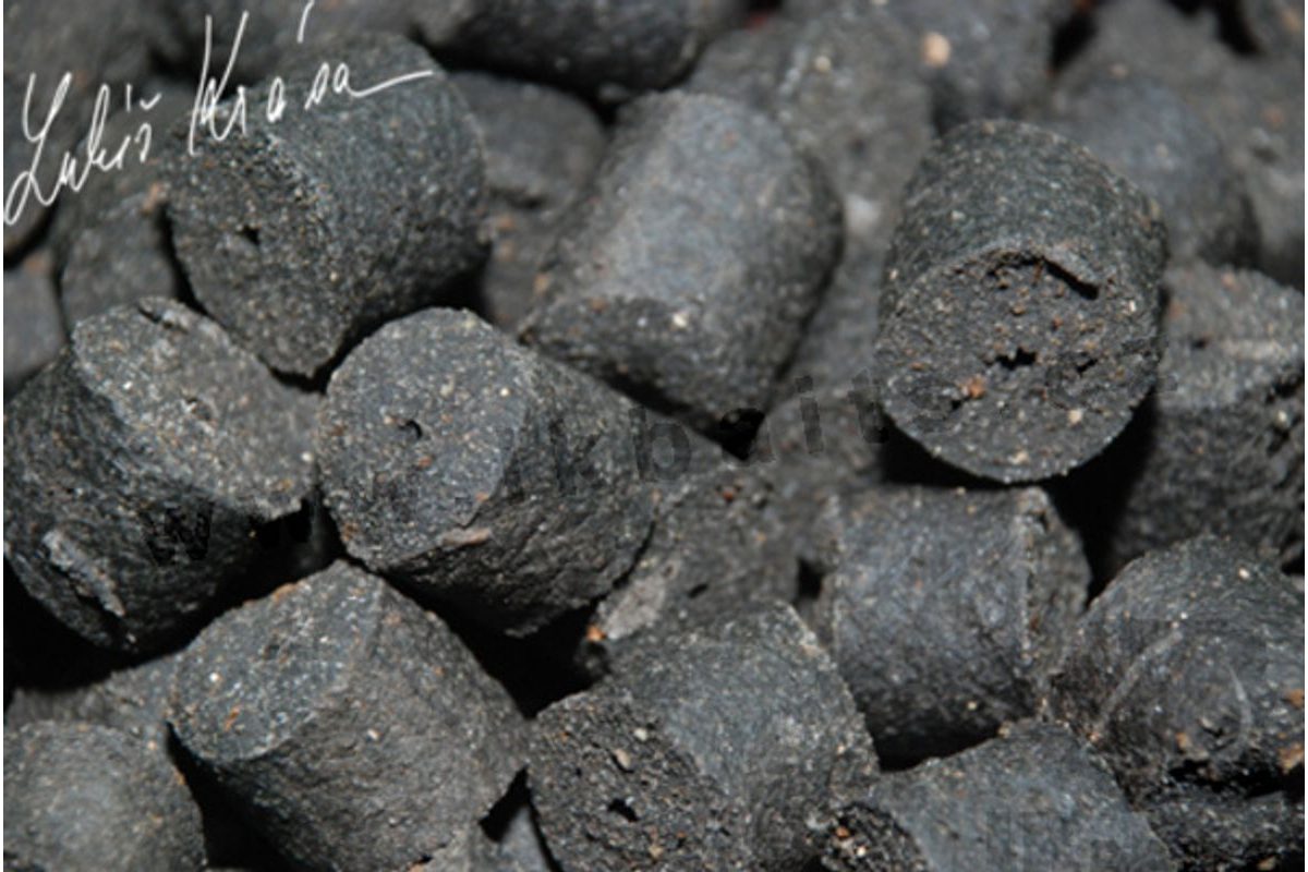LK Baits Salt Black Hallibut Pellets 10kg