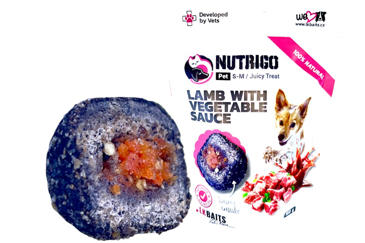 LK Baits Pet Pamlsek Nutrigo Dog Jehněčí se zeleninovou omáčkou