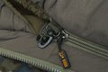 Fox Lehátko se spacákem Flatliner 8 Leg 3 Season Sleep System
