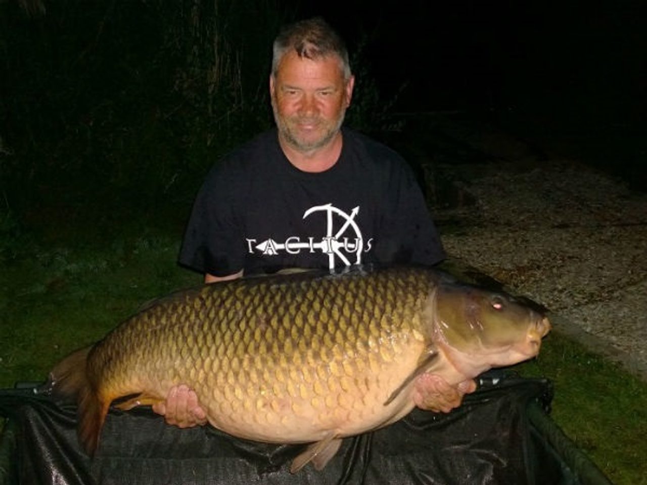 Další francouzský obr aneb 37 kg šupináč z jezera Les Teillatts