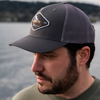 Grundéns Kšiltovka Fish Bones Trucker 312 Black/Charcoal O/S