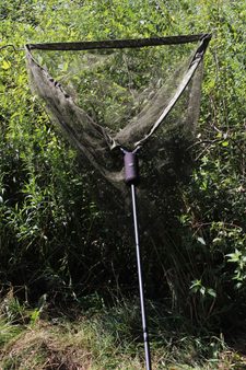 Wychwood Podběrák Landing Net 42 inch & 2 Piece Handle