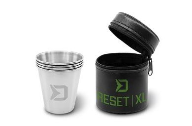 Chyť a pusť Stolček ku kreslu + viečko na nápoje