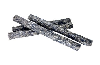 LK Baits Pet Luxusné tyčinky zo sušenej tresky so sušenými čučoriedkami 50g