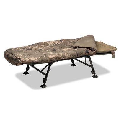 Nash Dětské Lehátko se spacákem Indulgence 4 Leg Junior Sleep System Camo