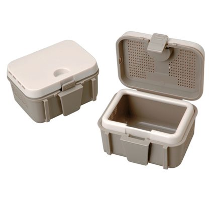 Meiho Krabička na červi Box Bait 7