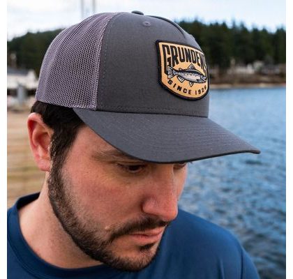 Grundéns Kšiltovka Fish Bones Trucker 312 Black/Charcoal O/S