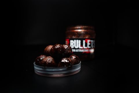 G.B.U. Dipované boilies BULLETS JACK-S 200g