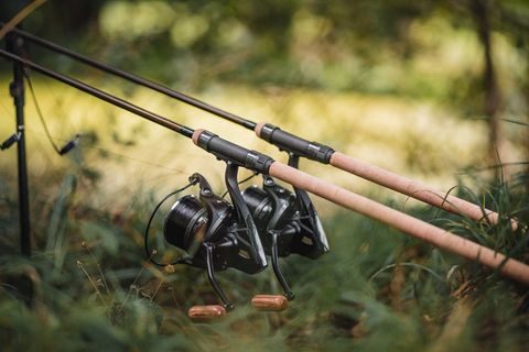 Giants Fishing Naviják Deluxe Reel FD 9000 + cívka 8000 ZDARMA!