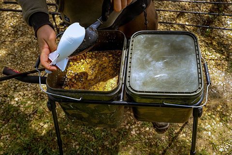 Spomb Držák na kýbl Double Bucket Stand Kit