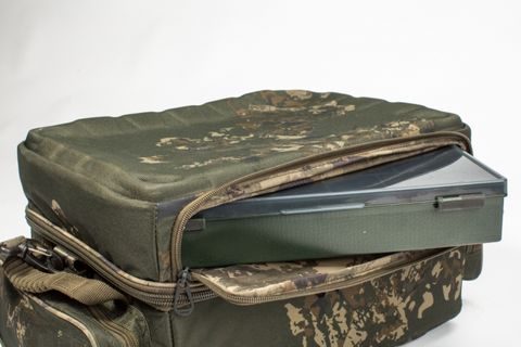 Nash Taška Subterfuge Hi-Protect Carryall