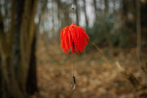 Black Cat Chobotnička Real Worm Teaser Red