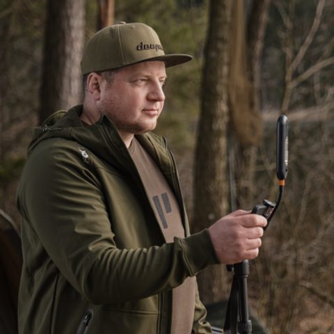 Deeper Range Extender a držák