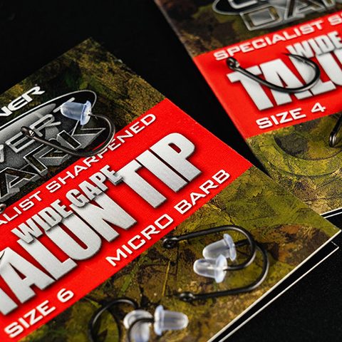 Gardner Háčiky Specialist Ručne Brúsené Covert Dark Wide Gape Talon Tip 10ks