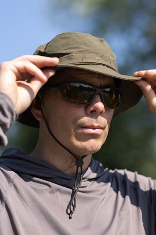 Korda Klobúk Stalking Bucket Hat Tmavo Olivový