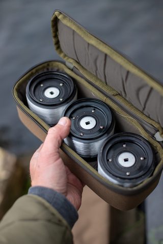 Korda Puzdro na cievky Compac Spool Case Wide