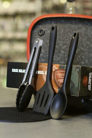 Giants fishing Pánev na vaření Eazi Pan Large + Sada silikonového náčiní Eazi Utensil Set ZDARMA!