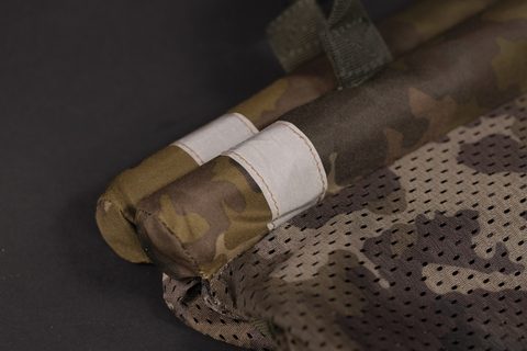 Korda Vážiaci plávajúci sak Compac Retainer Sling Dark Kamo