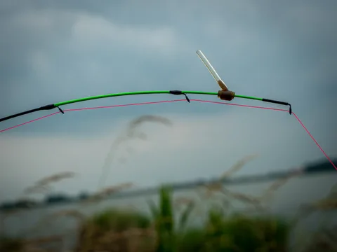 Giants Fishing Držák Chemického světla Tip Rod Connector SML 5ks