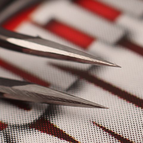 Gardner Háčky Specialist Sharpened Covert Dark Continental Mugga Hooks 10ks