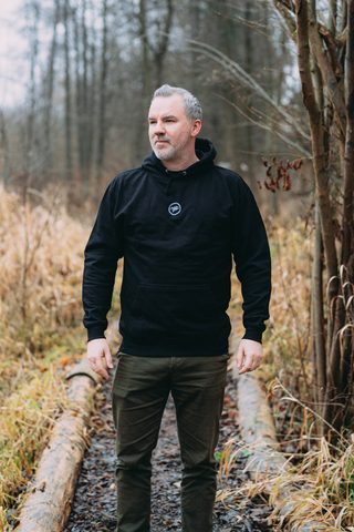 Giants Fishing Mikina pánská černá Pstruh