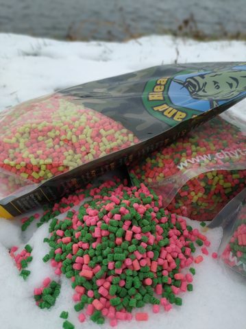 Chyť a pusť Pelety Mini signal PVA Mix 3mm 900g