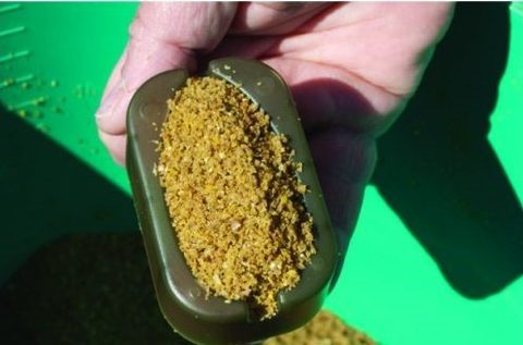 Extra Carp Method feeder formička Green