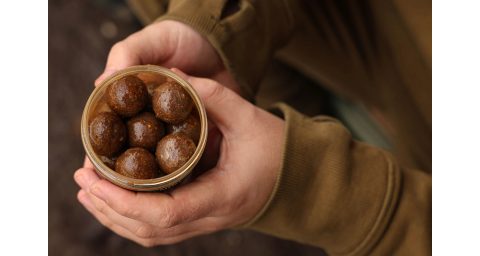 Nikl Boilies v dipe Calanus & Krill 250ml