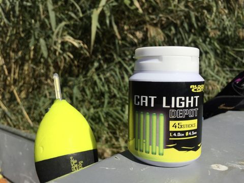 Čierna Mačka Chemické svetlá Cat Light Depot 4,5mm 45ks