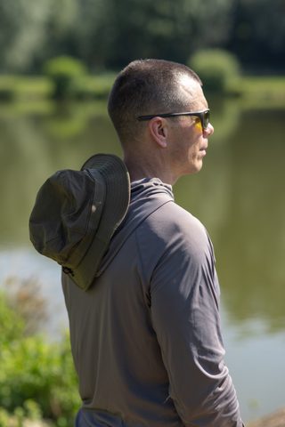 Korda Klobúk Stalking Bucket Hat Dark Kamo