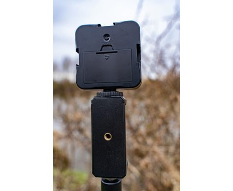 Korum Držák na telefon se světlem Self Take Station