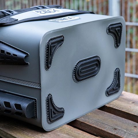 Zeck Taška Tackle Container Pro