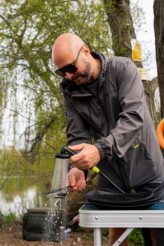 RidgeMonkey Sprcha s kanystrem Outdoor Power Shower Full Kit 10L