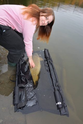 R-Spekt Přechovávací a vážící taška s plováky Ladies