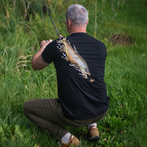 Giants fishing Tričko pánské černé Pstruh s muškou