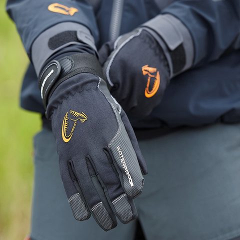 Savage Gear Rukavice All Weather Glove Čierne