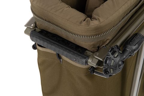 Fox Lehátko Flatliner X MF8 Bed