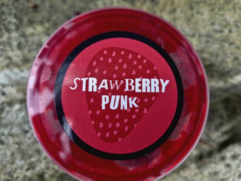 G.B.U. Boilies v dipu Bullets Strawberry Punk 200g