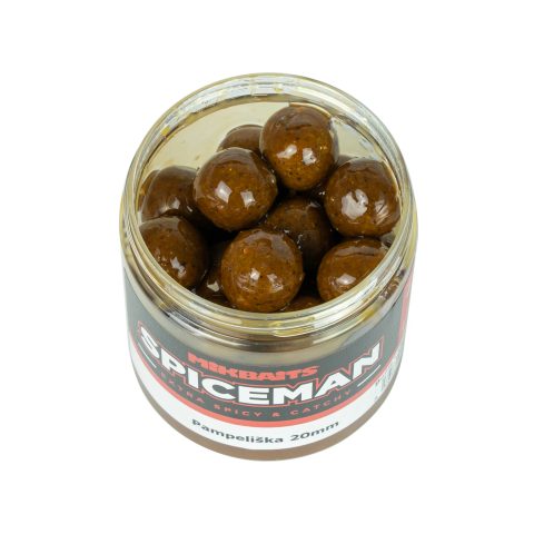 Mikbaits Boilie v dipu Spiceman 250ml