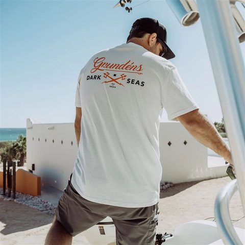 Grundéns Triko Dark Seas X Grundens Common Bond SS T-Shirt Oyster