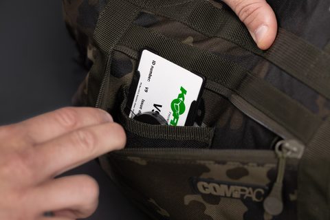 Korda Taška Compac Messenger Bag Dark Kamo