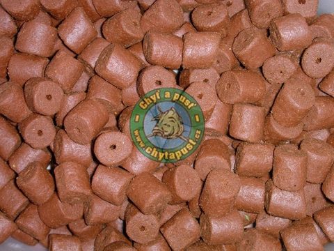 Chyť a pusť Pelety Robin Red original carp s dírou 900g