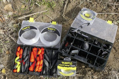 Black Cat Krabička Tackle Keeper S24 plytká