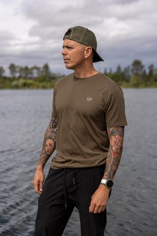 Korda Tričko One Liner Tee Olive